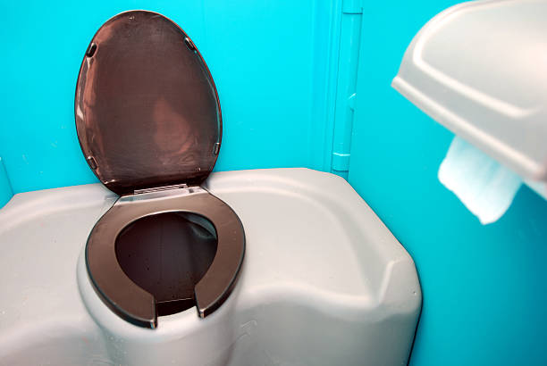 Porta potty delivery and setup in Kendall Park, NJ